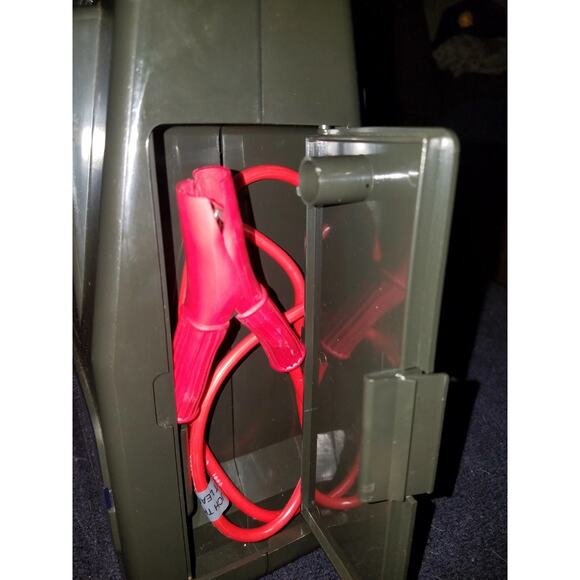 VTG 1990s Marlboro Unlimited Power Pak Booster Jumper Battery Pack w/ Cables - Picture 6 of 6